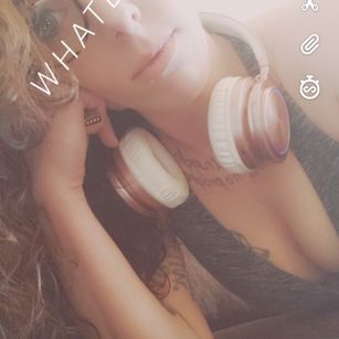 Model - SamanthaShelby Funny