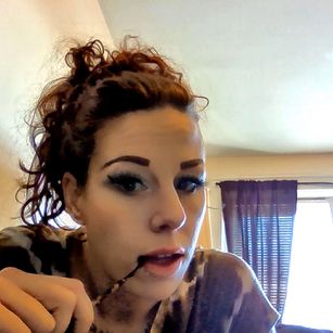 Model - SamanthaShelby openminded