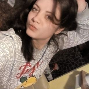 Model - LoriGloss fetish