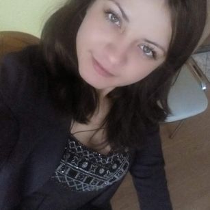 Model - LoriGloss dance