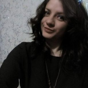 Model - LoriGloss flirt