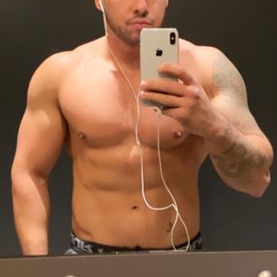 Model - EthanPayne kinky