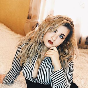 Model - Amalyaaspen ass