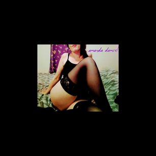 Model - Amanda Damsel masturbation