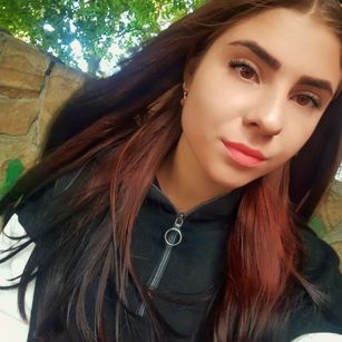 Model - Daria_love_you brunette