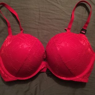 Model - Cupcakepinup curvy