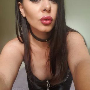 Model - BlackQueen69 pornstar