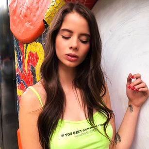 Model - Martina Mendez dildo