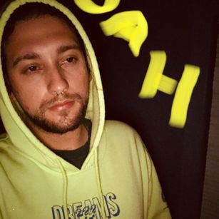 Model - Hannibal nectar cali