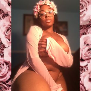 Model - LexiJayne cute