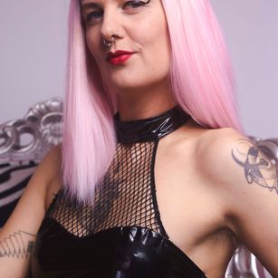 Model - Mistress Lucy Lash feet