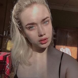 Model - FionaPowerpuff teen