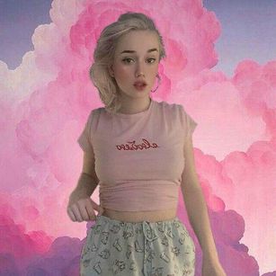 Model - FionaPowerpuff Blonde