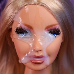 Model - Giorgia tits