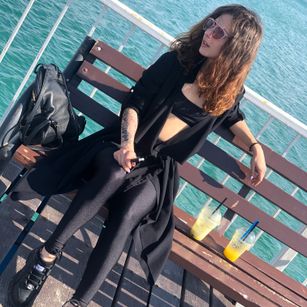 Model - EveeaSins pussy