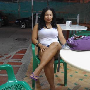 Model - Dreamliz22 brunette