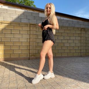 Model - EveShine sexy