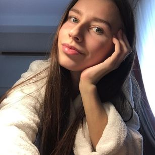 Model - Leyla highheels