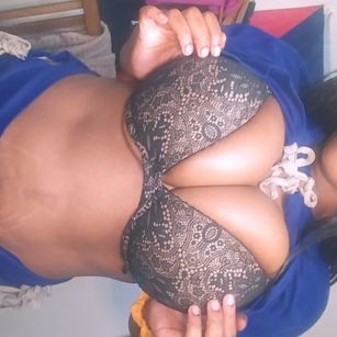 Model - Vanityizsexy cuckold