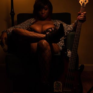 Model - Brenda Renee pornstar