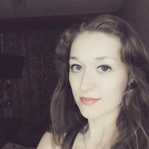 Model - Ulia dominant