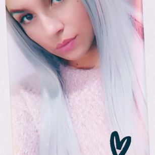 Model - XSofi_and_MikeX lovely