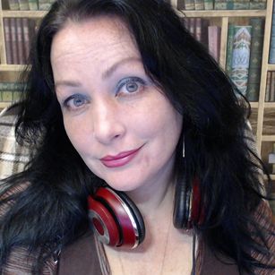 Model - BruneteBBW Brunete