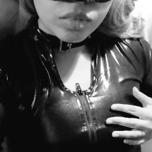 Model - TekilaSunrise bdsm