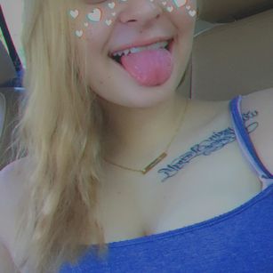 Model - Queenaddie19 Freak