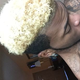 Model - ExclusiveTaste dominant