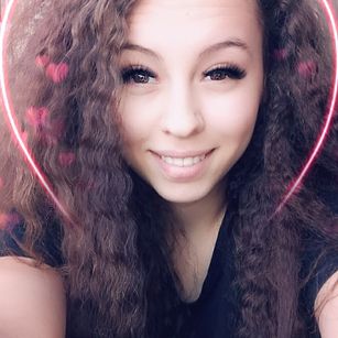 Model - HotTwix Shawer