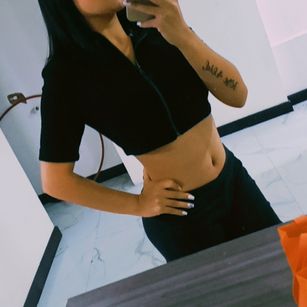 Model - Sweet girls dance