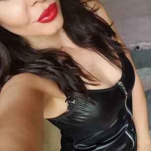 Model - BlackQueen69 domination