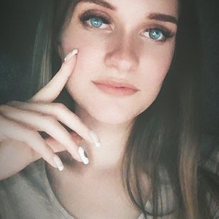 Model - sweet melons big