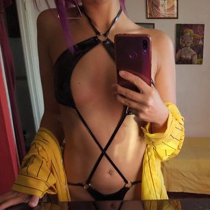 Model - Victoria Rainbow dance