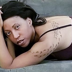 Model - Syrinx Erasme Burlesque