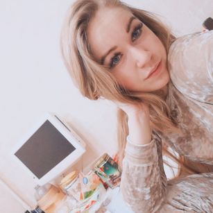 Model - Rina beautiful