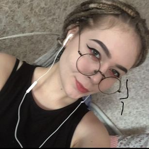 Model - Britany_S LUSH