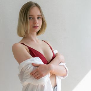Model - EllyMur fetish