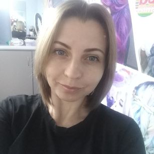 Model - Elena Mereu commun