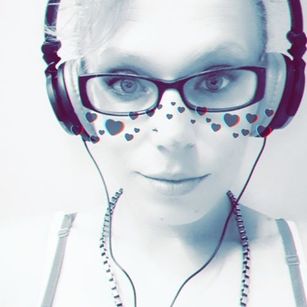 Model - SnowbunnyGQ beauty