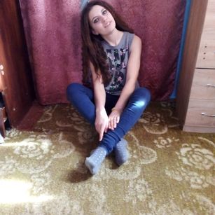 Model - DayanesaSky Hot