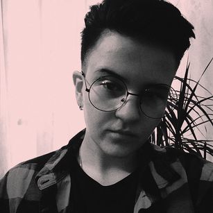 Model - Danianessa talk