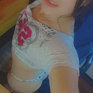 Model - PeneloPe_14 happy