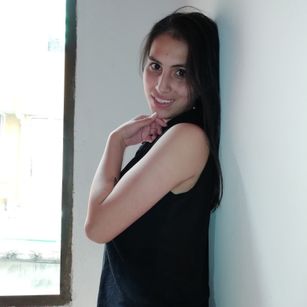 Model - alexxa cam dildo