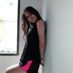 Model - alexxa cam dildo