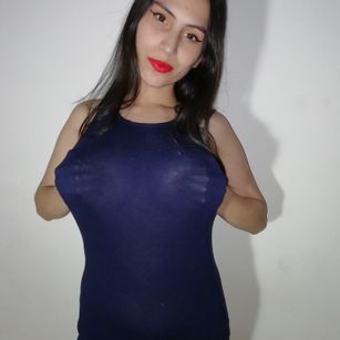 Model - alexxa cam bigtits