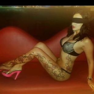 Model - Addicted2YouX pussy