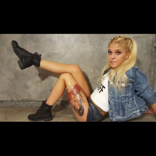 Model - RavenMilkovitch 4