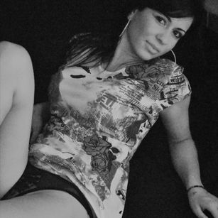 Model - Karol Meyer squirt